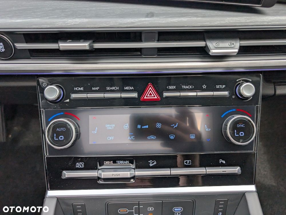 Hyundai Santa Fe 1.6 T-GDI HEV Platinum 4WD - 11