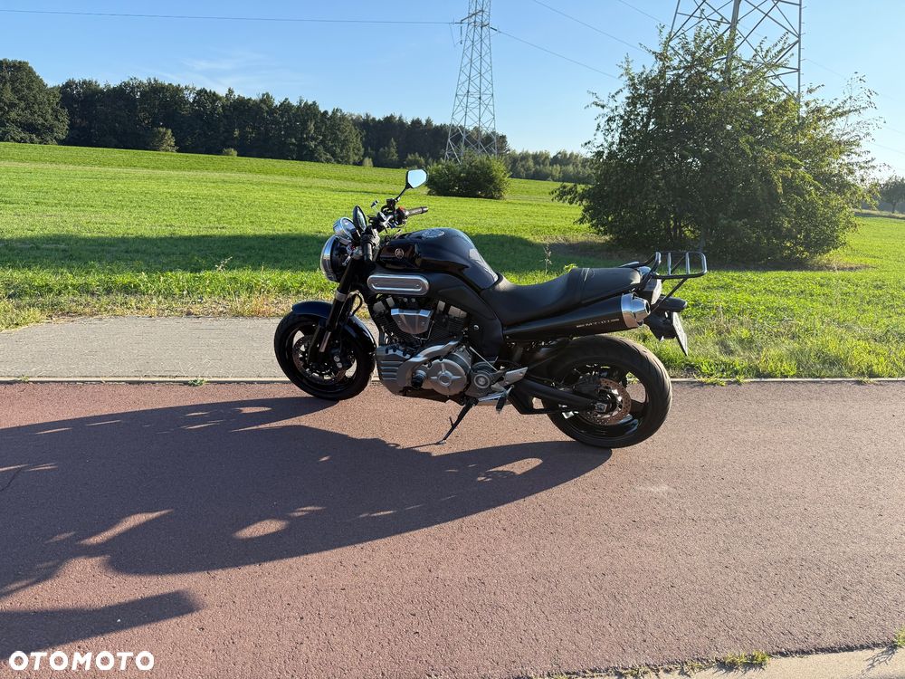 Yamaha MT - 13