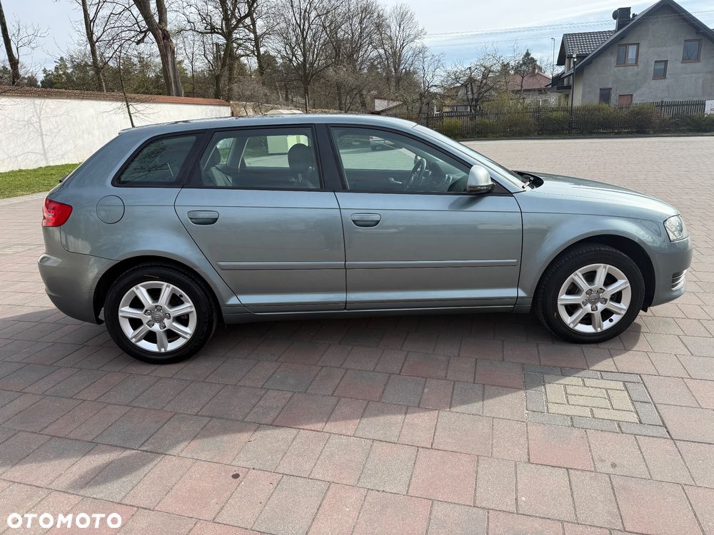 Audi A3 Sportback 1.6 Attraction - 3