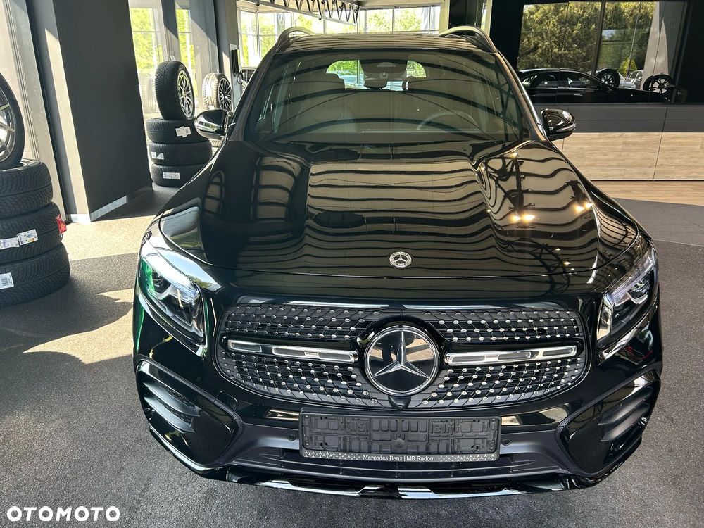 Mercedes-Benz GLB - 2