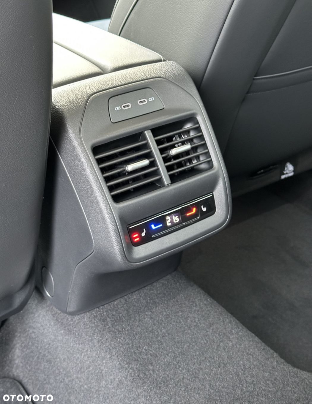 Volkswagen Passat - 21