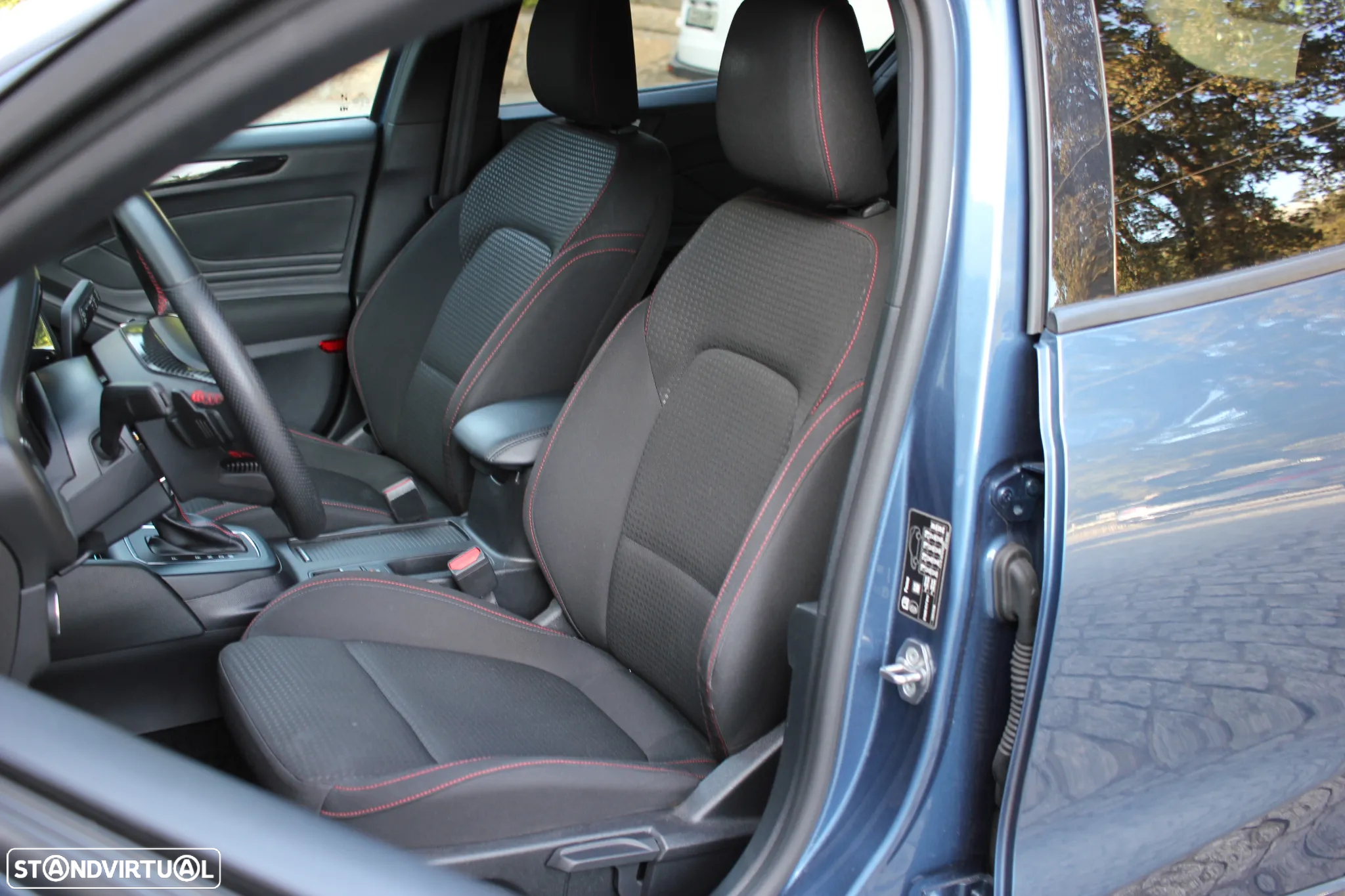 Ford Focus 1.0 EcoBoost MHEV ST-Line Aut. - 27