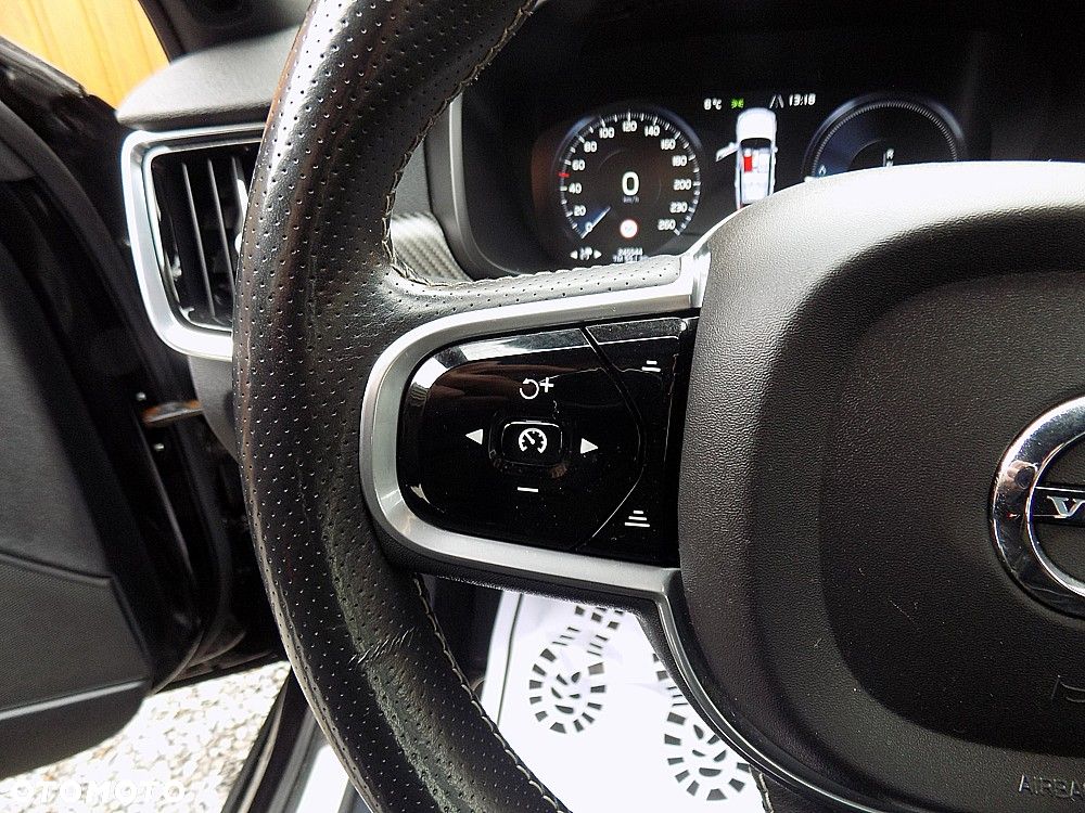 Volvo V90 T8 AWD Plug-In Hybrid R-Design - 15