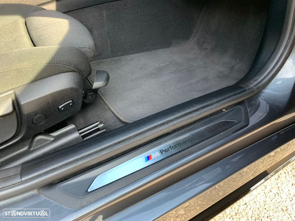 BMW 320 d Touring Pack M - 10