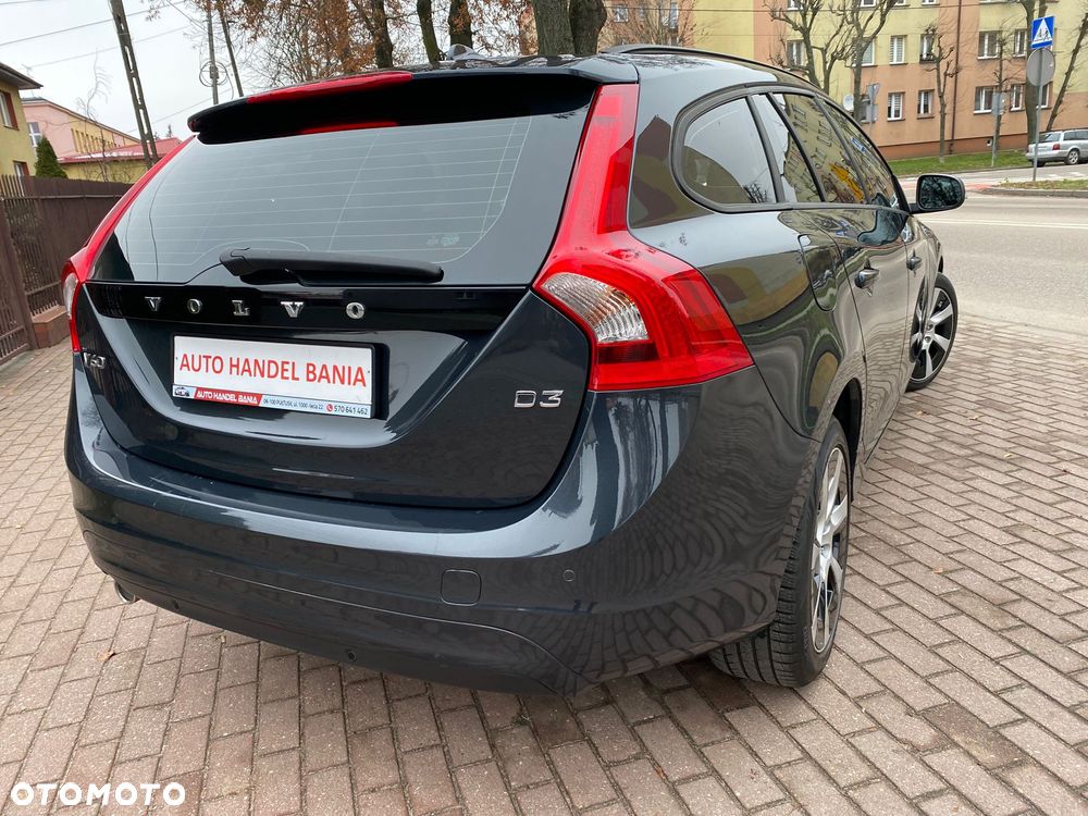 Volvo V60 D3 Geartronic Momentum - 19