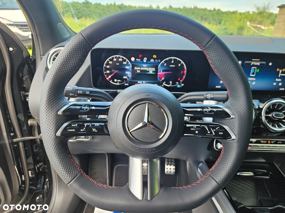 Mercedes-Benz GLA 200 d 8G-DCT AMG Line - 19