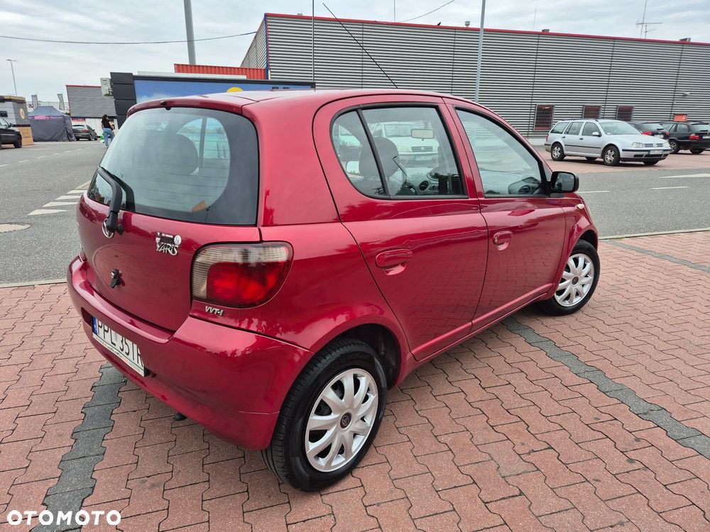 Toyota Yaris - 5