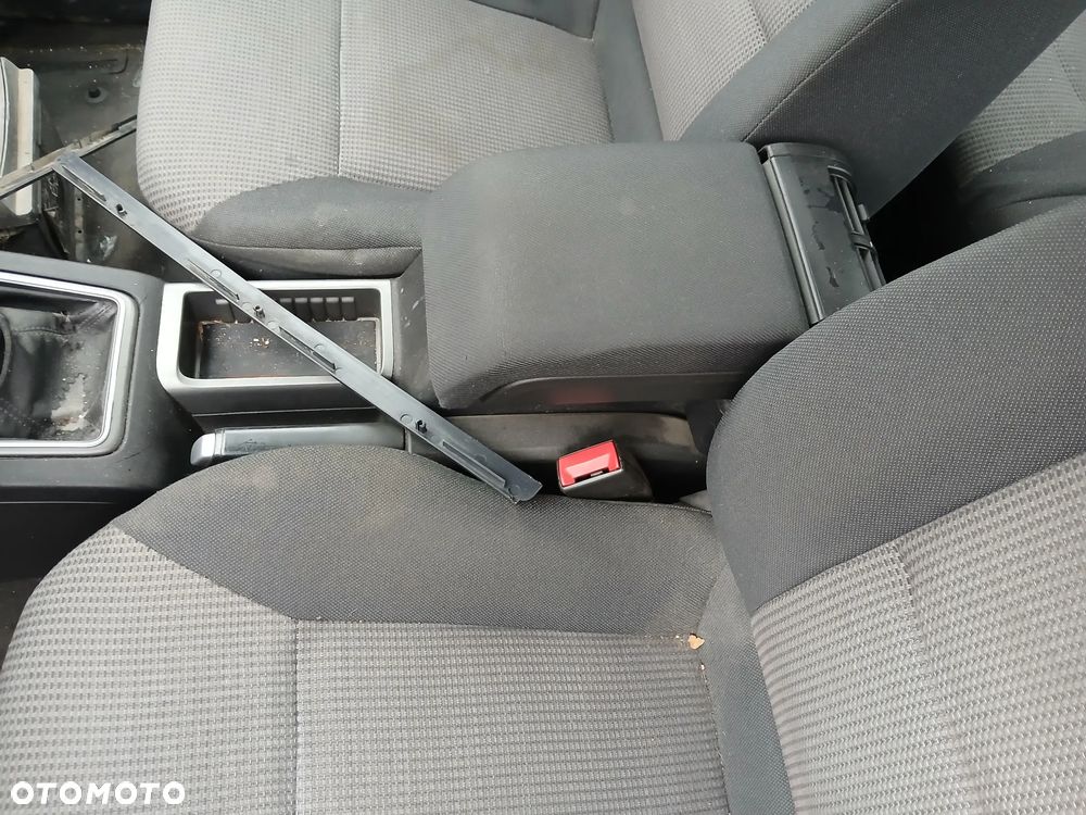 OPEL VECTRA C Z21A SEDAN fotel fotele kanapa deska kokpit podsufitka boczek boczki klamka - 6