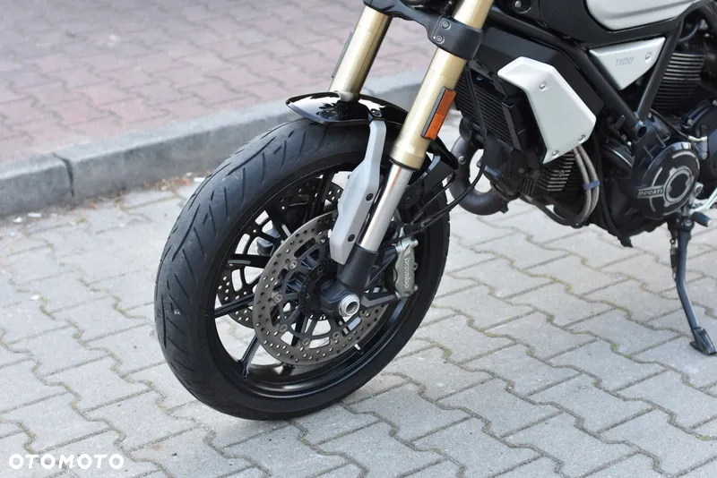 Ducati Scrambler - 26