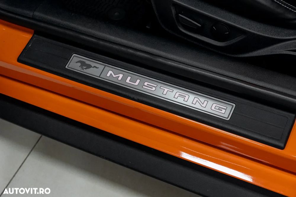 Ford Mustang - 26