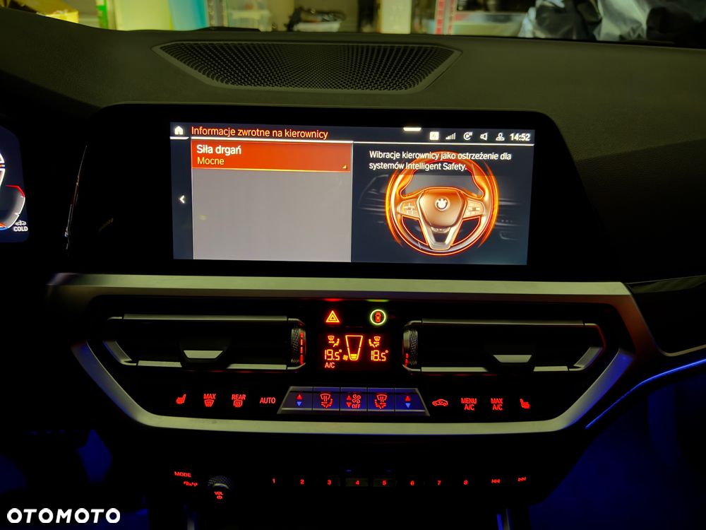 BMW Seria 3 320d xDrive Sport Line Shadow - 29