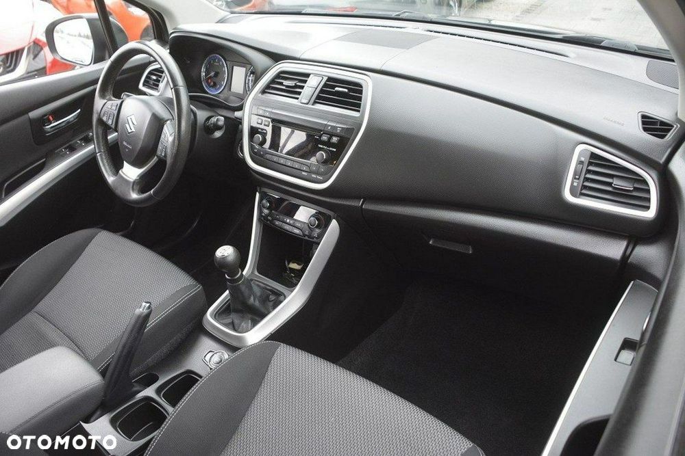 Suzuki SX4 S-Cross 1.6 Premium 4WD - 13