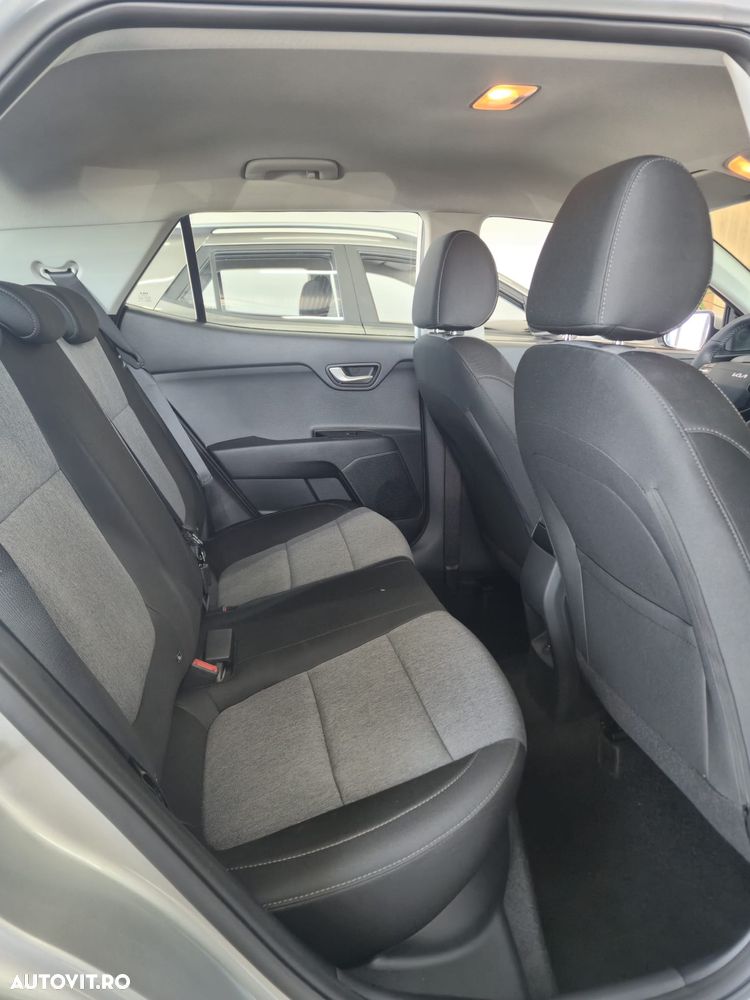 Kia Stonic 1.0 T-GDI 6MT Urban - 10