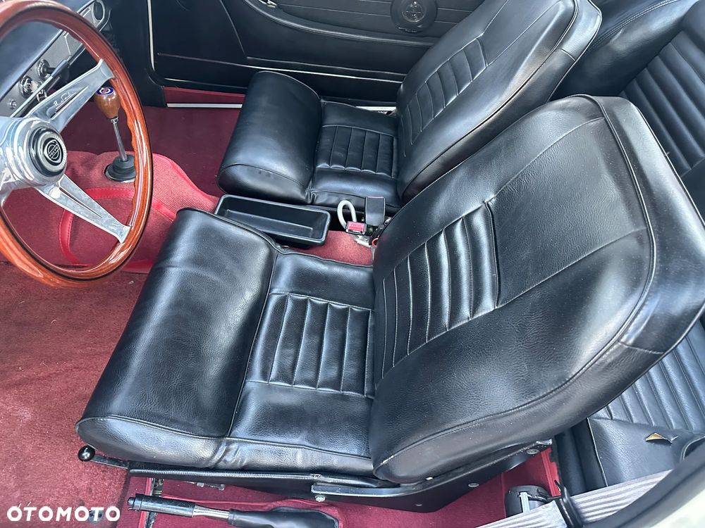 Volvo P1800 - 24