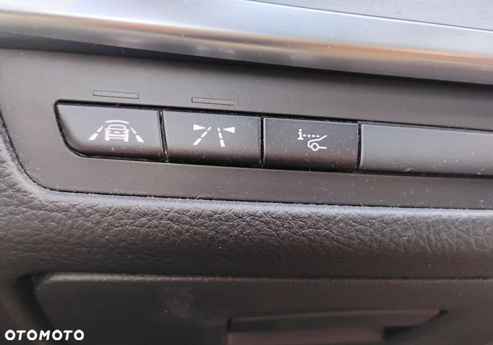 BMW Seria 5 - 12