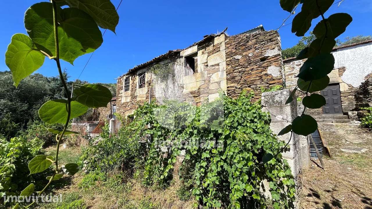Ruína + Terreno Agrícola - Grande imagem: 2/30