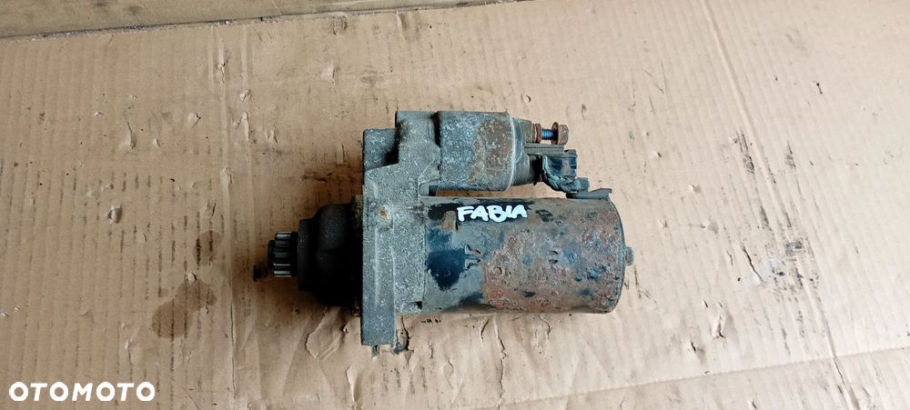 Rozrusznik starter silnika Skoda Fabia II 1.6 TDI - 1
