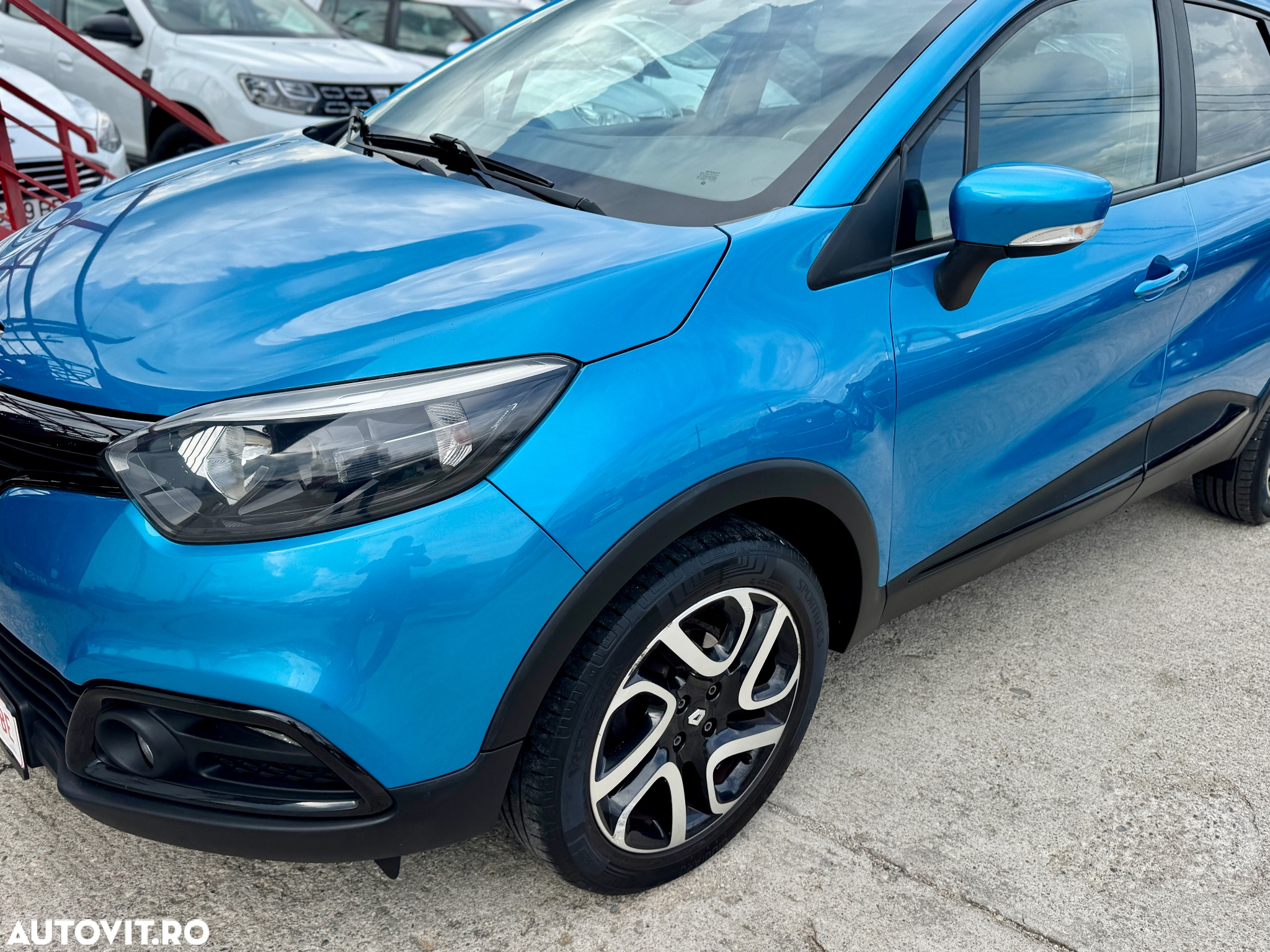 Renault Captur - 25