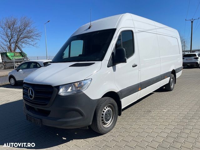 Mercedes-Benz Sprinter - 2