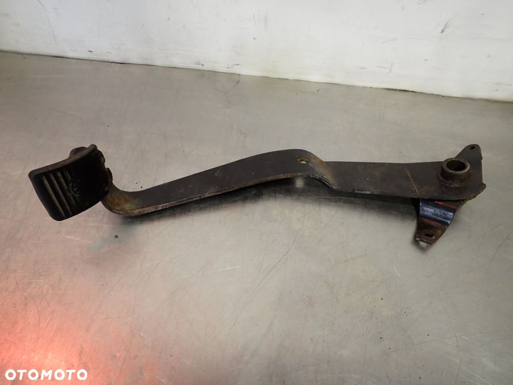 PEDAŁ SPRZĘGŁA VOLKSWAGEN T3 - 1