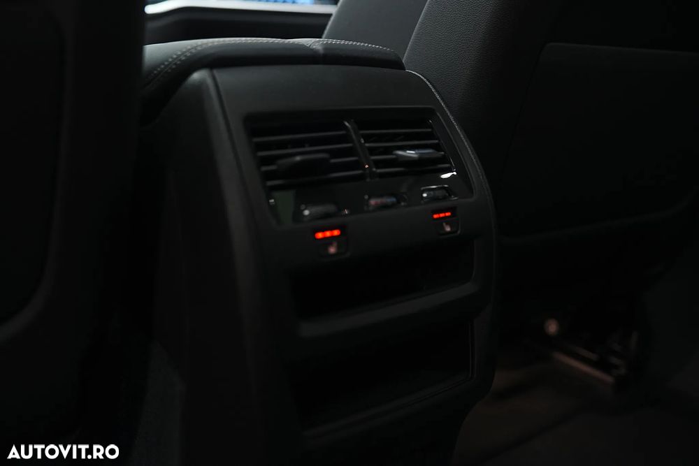 BMW X6 xDrive40i AT MHEV - 41