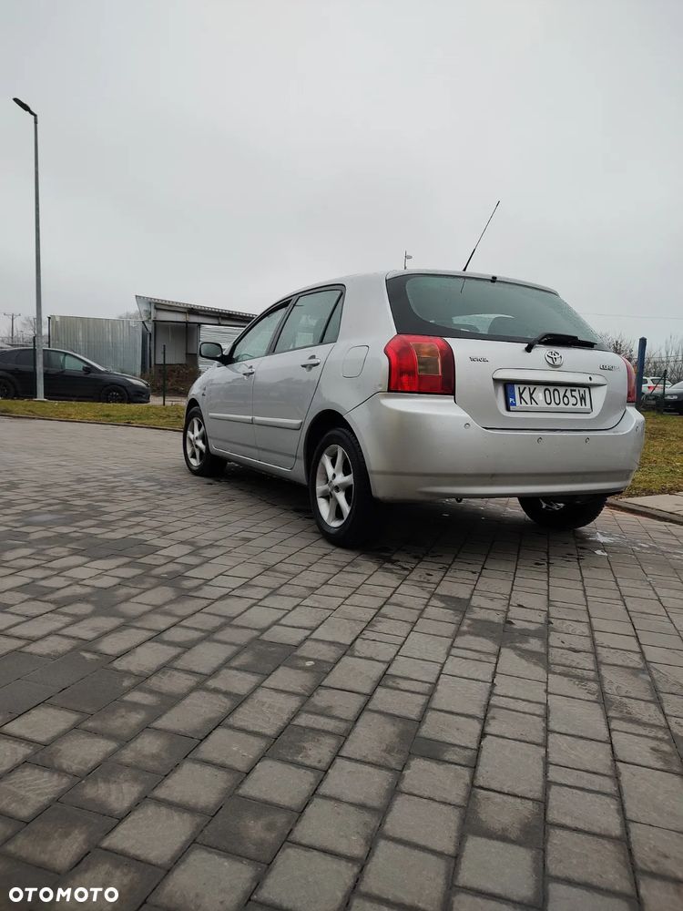 Toyota Corolla 2.0 D-4D Base Polaris - 3