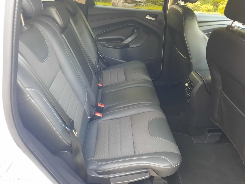 Ford Kuga 2.0 TDCi 2x4 SYNC - 17