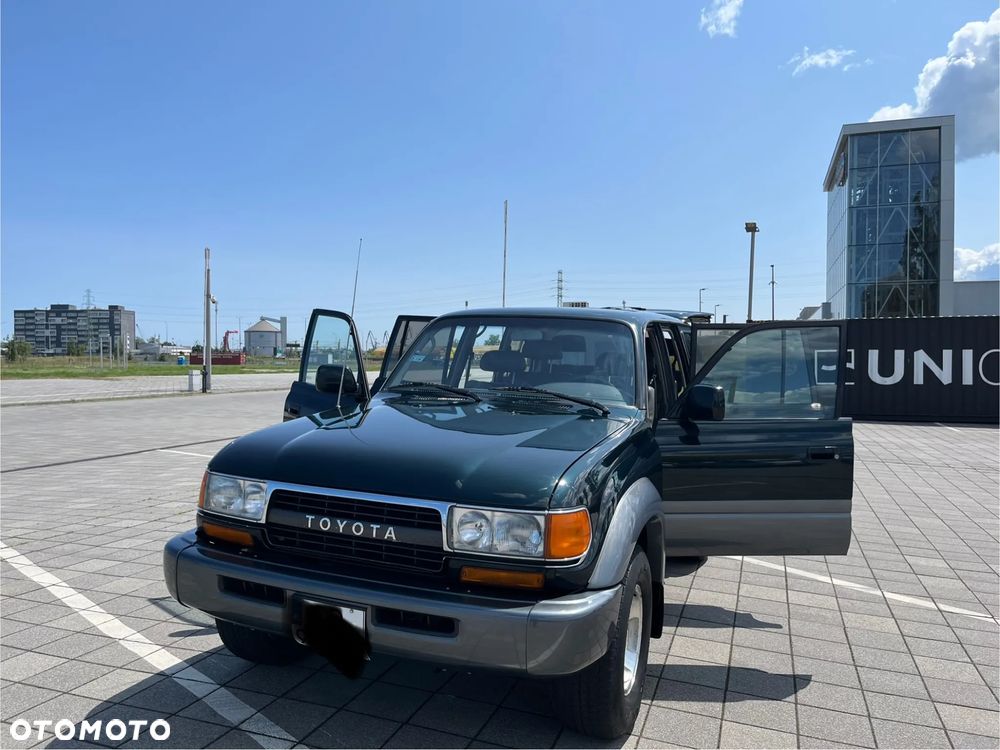 Toyota Land Cruiser - 6