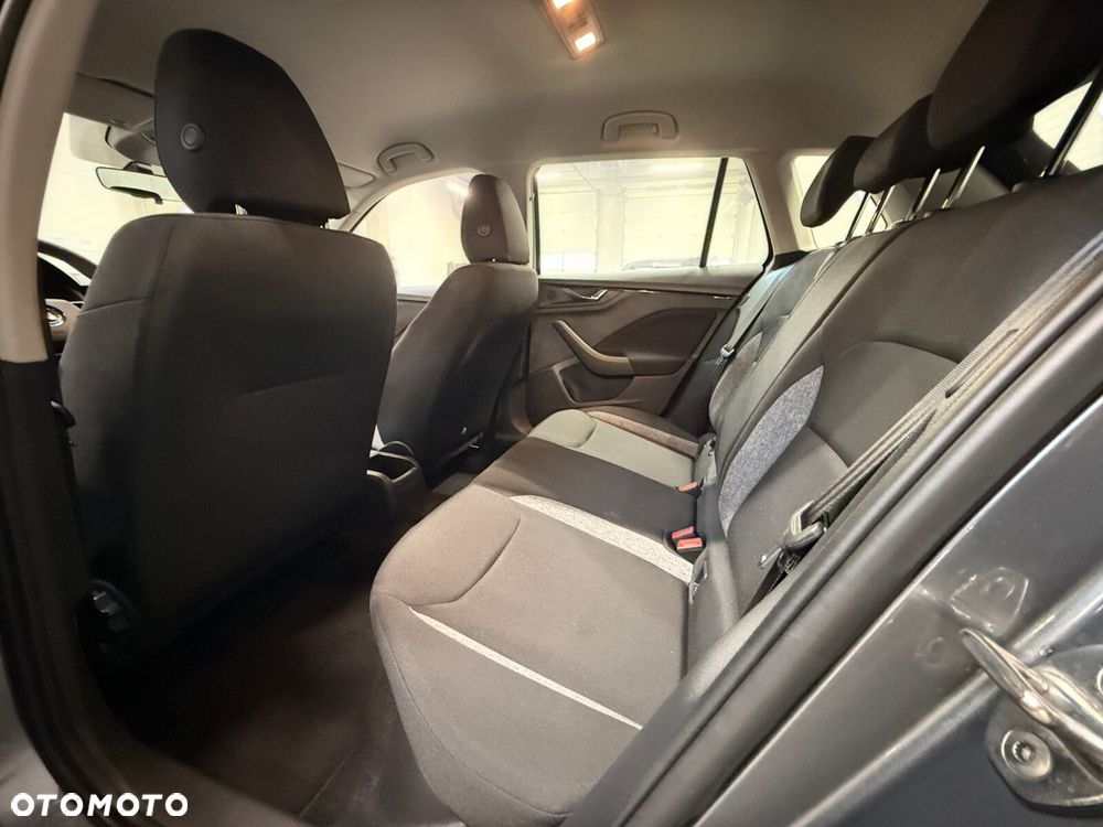 Skoda Kamiq 1.0 TSI Selection - 25