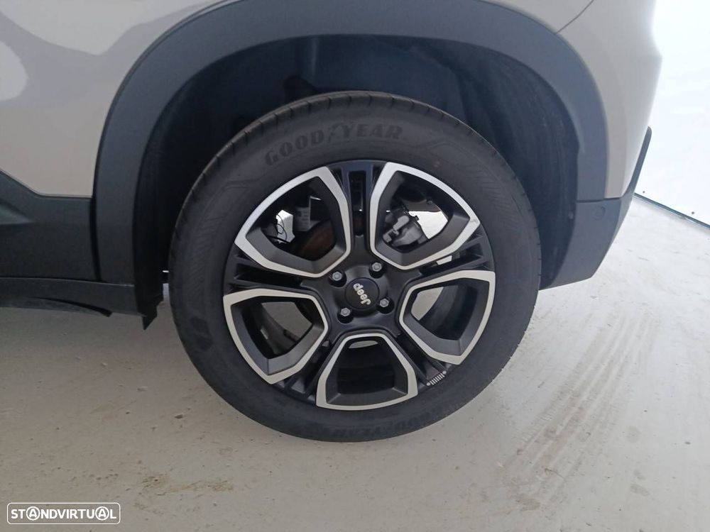 Jeep Avenger 1.2 GSE T3 Summit - 11