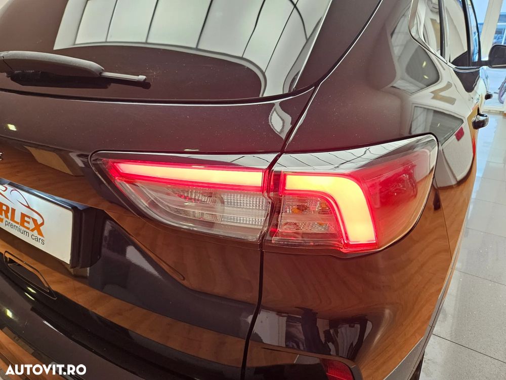 Ford Kuga 2.5 Duratec FHEV AWD Vignale - 32