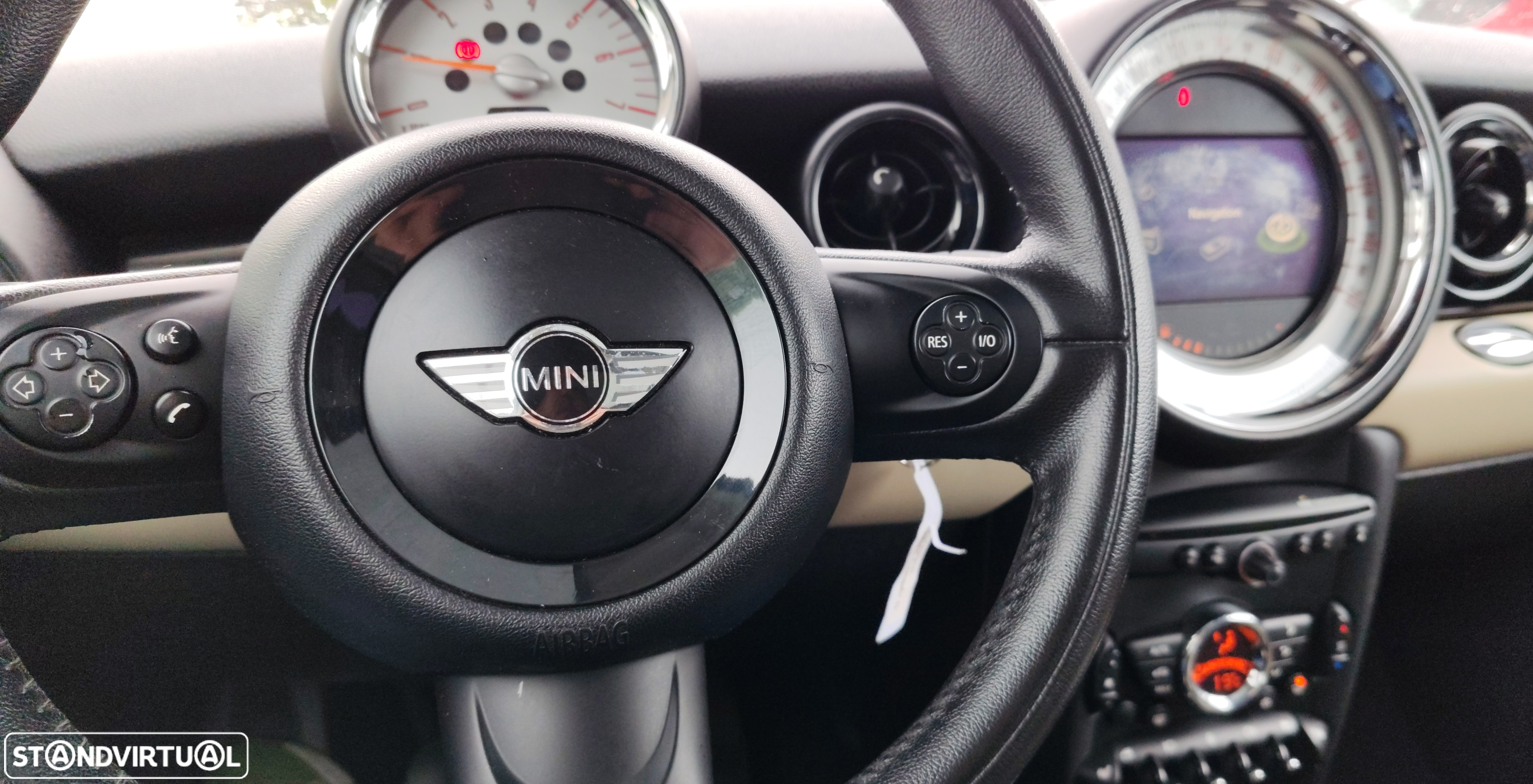 MINI 3 Portas Cooper D - 13