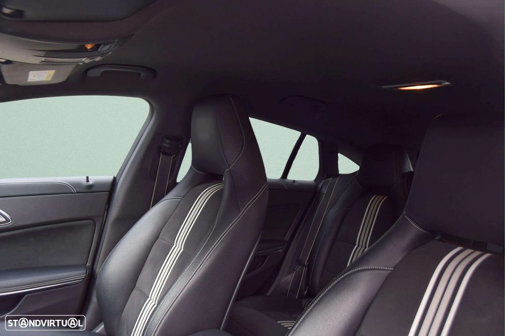 Mercedes-Benz CLA 180 d Shooting Brake AMG Line - 8
