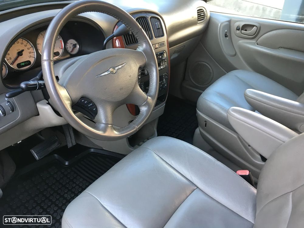Chrysler Voyager 2.8 CRD ATX LX - 8