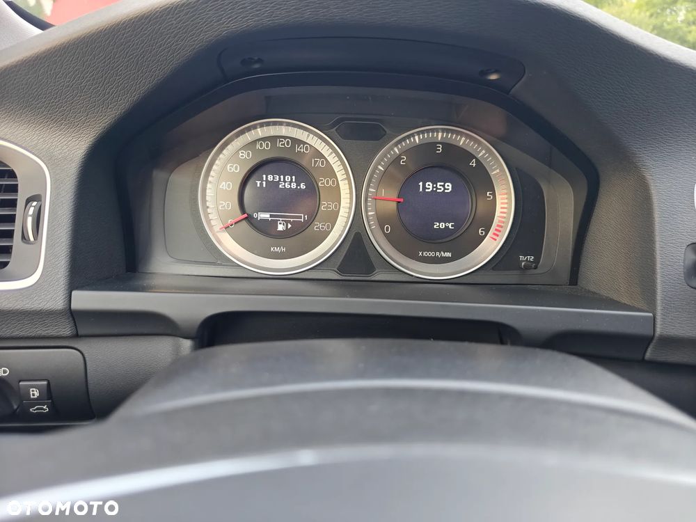Volvo V60 DRIVe - 15