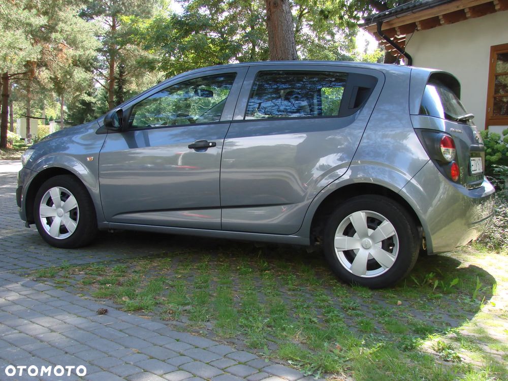 Chevrolet Aveo - 3
