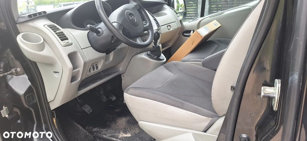 Opel Vivaro - 13