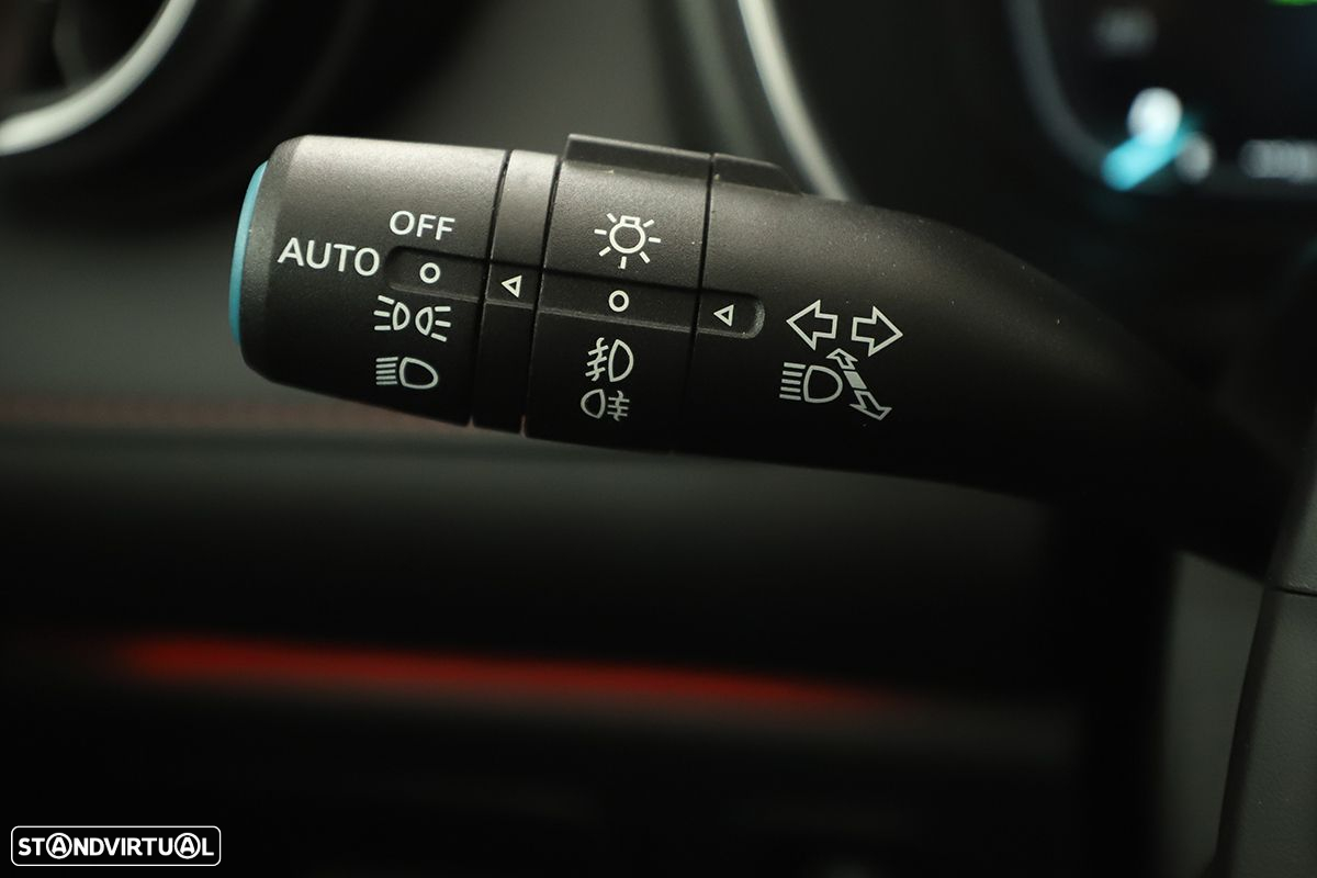 MG EHS 1.5 T-GDI Plug-in Hybrid Luxury - 17