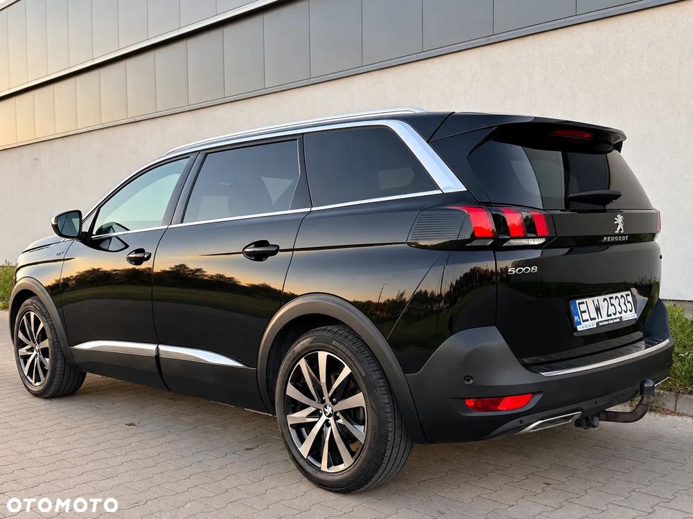 Peugeot 5008 2017 photo 2