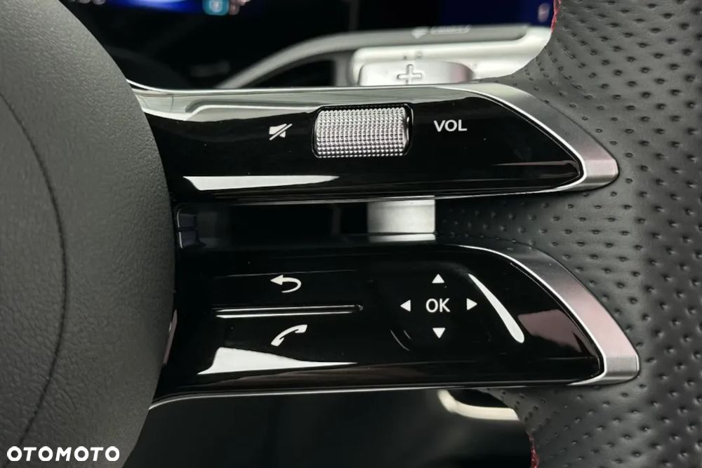 Mercedes-Benz GLB 250+ EQ - 13