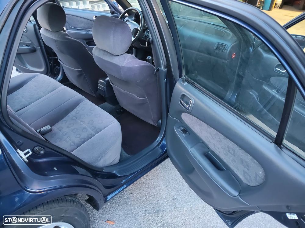 Toyota Corolla 1.4 VVT-i - 14