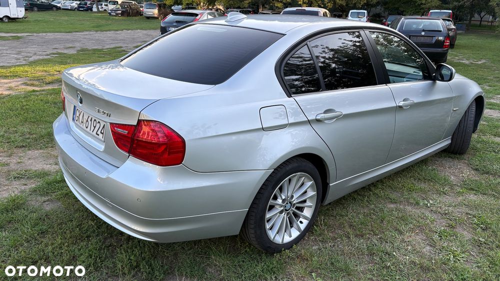 BMW Seria 3 320i - 23