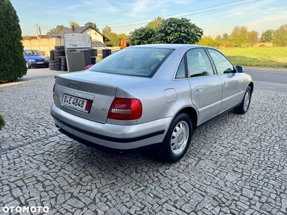Audi A4 Limousine 2000 photo 5