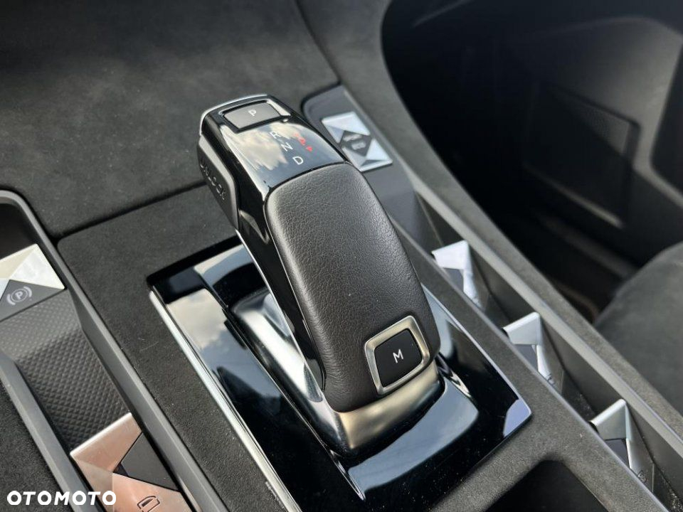 DS Automobiles DS 7 Crossback - 31
