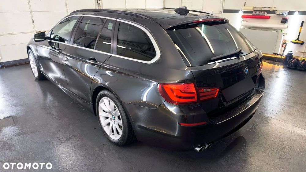 BMW Seria 5 530d xDrive Sport-Aut - 10