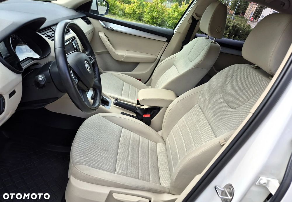 Skoda Octavia 1.4 TSI Joy DSG - 10
