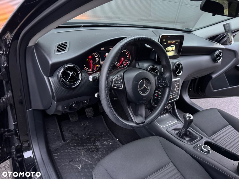 Mercedes-Benz Klasa A 160 d - 19