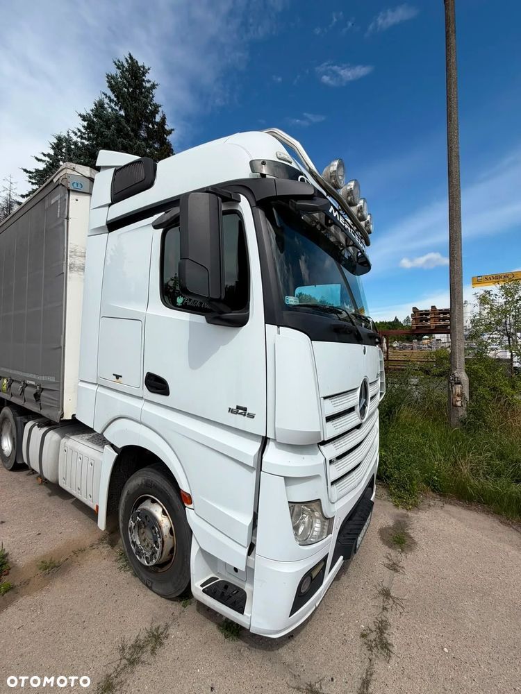 Mercedes-Benz ACTROS - 2