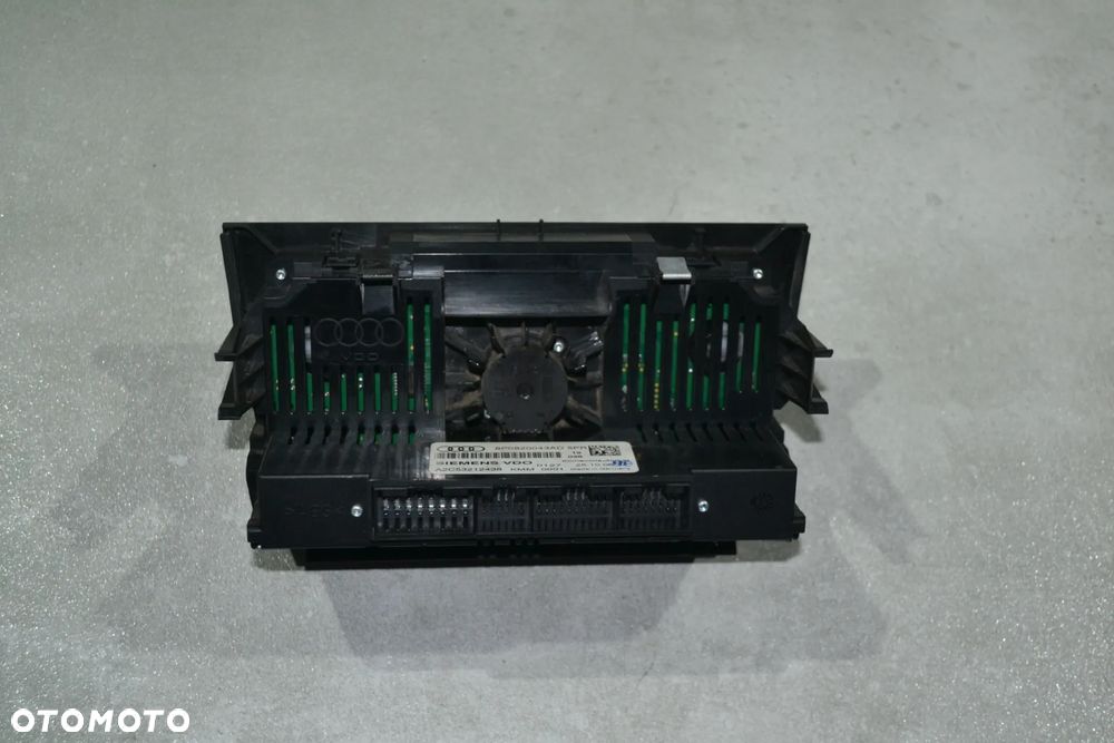 AUDI A3 8P PANEL STEROWANIA KLIMATYZACJI OGRZEWANIA 2 DIN 8P0820043AD - 2