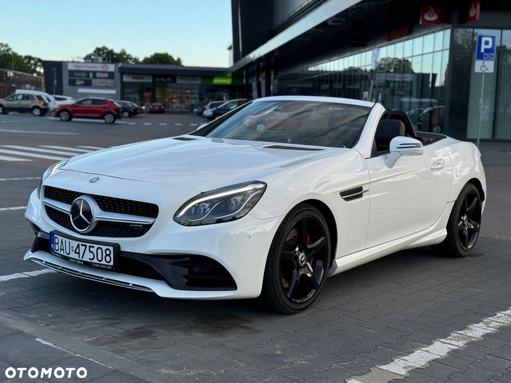 Mercedes-Benz SLC - 17